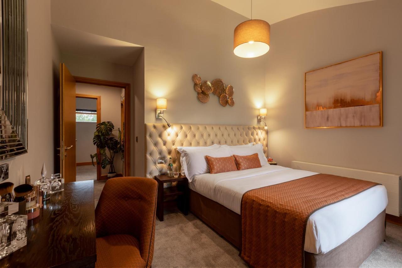 The Johnstown Estate Lodges Enfield Ngoại thất bức ảnh